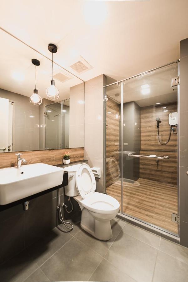 W2 Residence Бангкок Екстер'єр фото